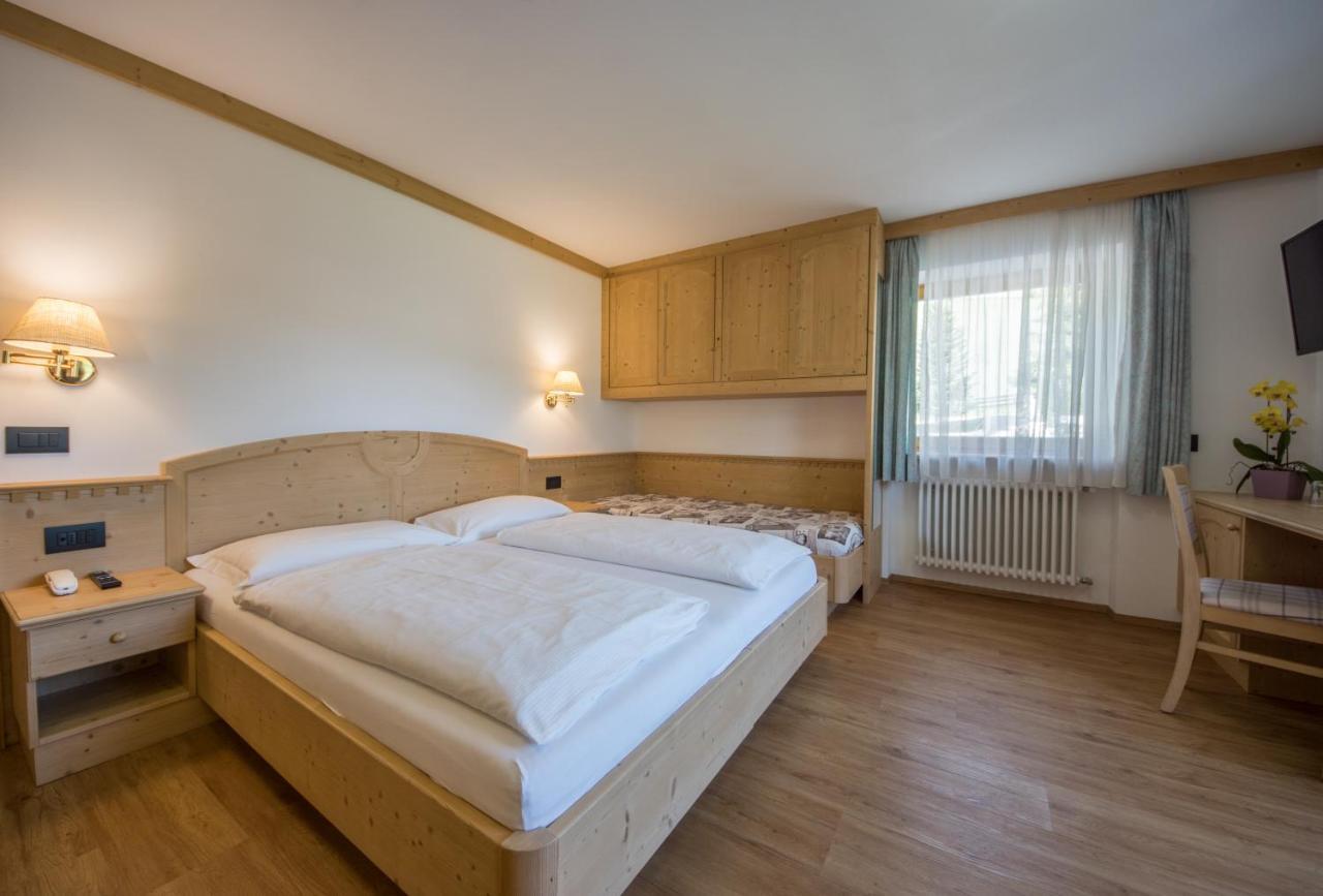 Garni Miriam Ξενοδοχείο La Villa  Εξωτερικό φωτογραφία